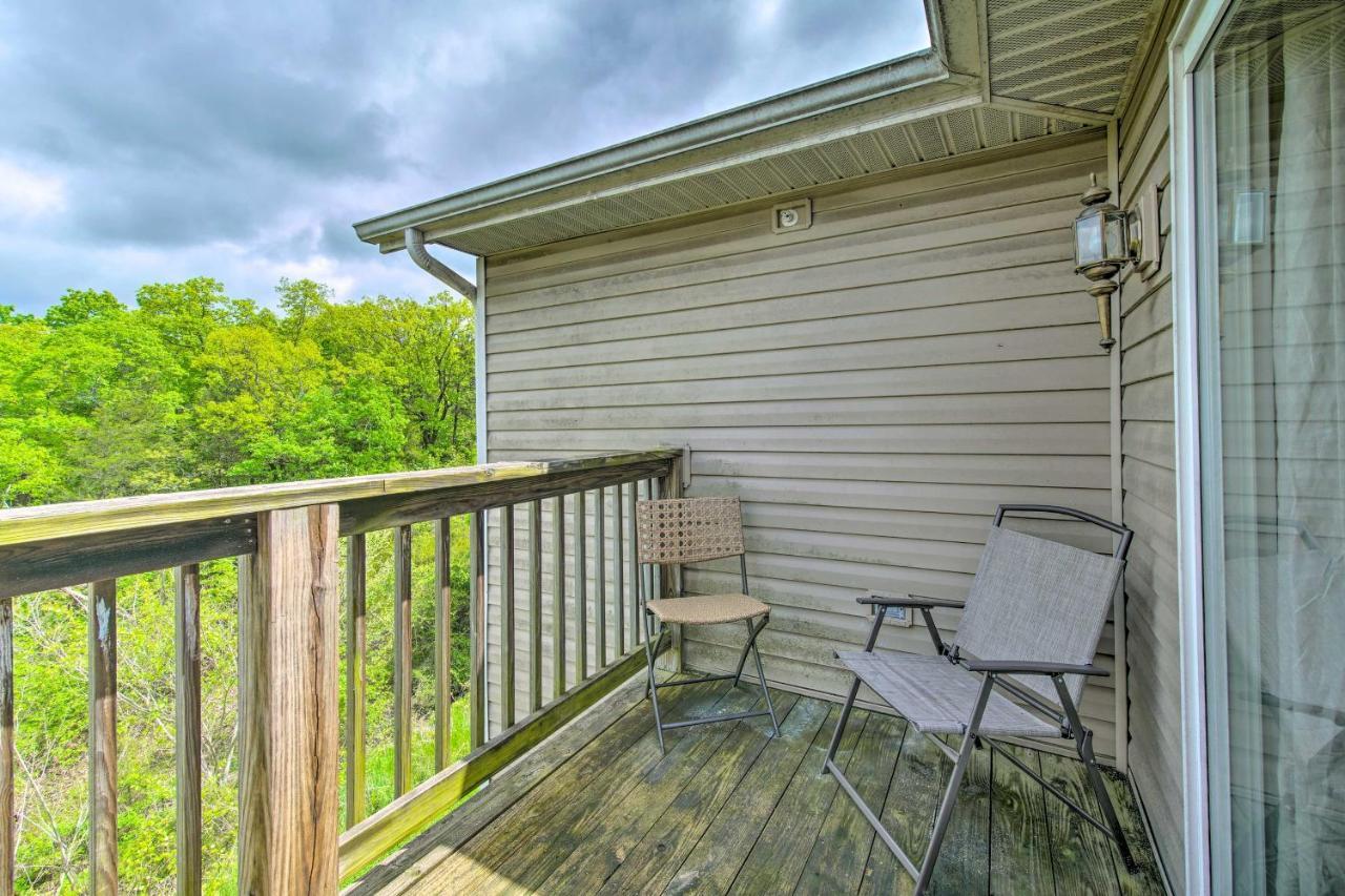 Cozy Branson Retreat With Balcony, 2 Mi To 76 Strip Apartment Екстериор снимка